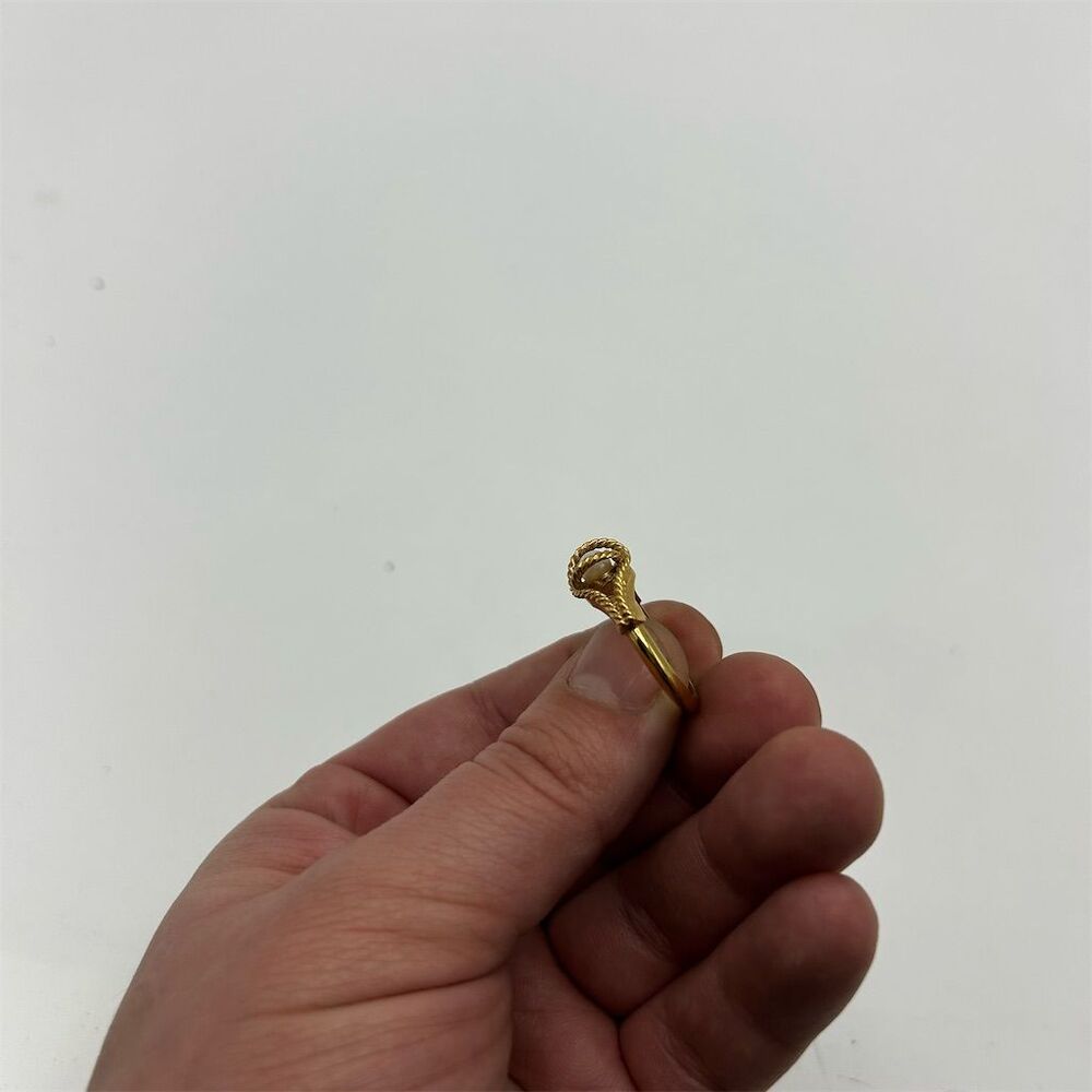 Vintage 1977 Avon Faux Pearl Gold Tone Knot Rope Ring Women's Retro Size 6.5 - Picture 3 of 5